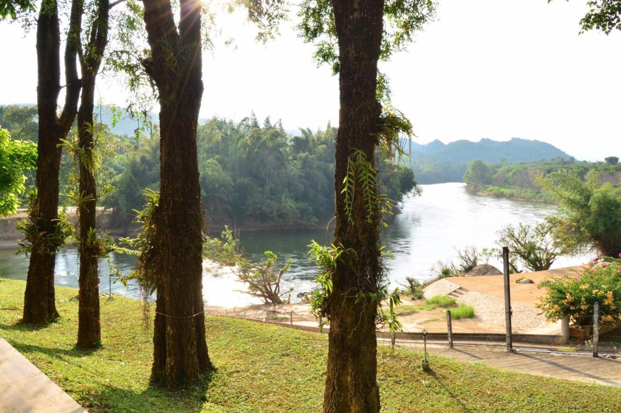 Baan Wanwaree Bed & Breakfast Kanchanaburi Exterior photo